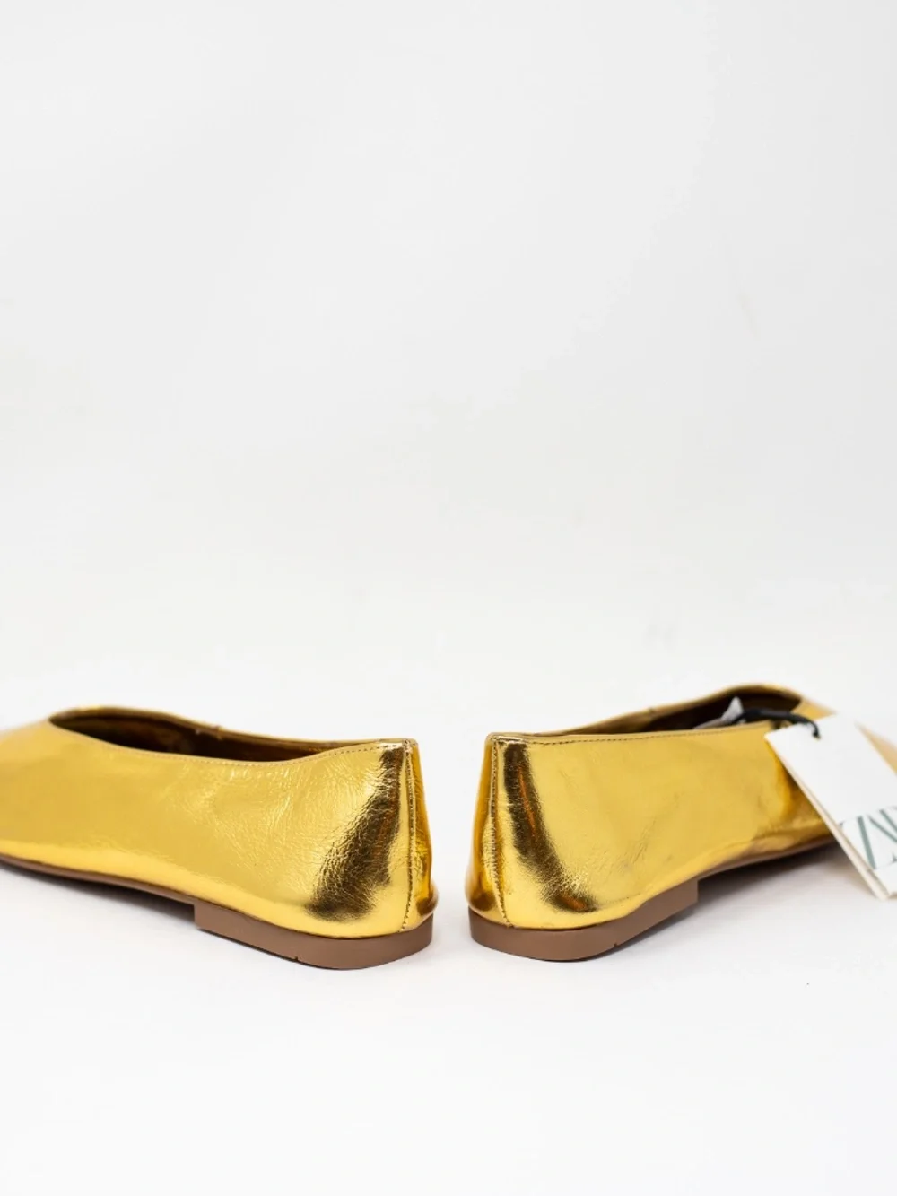 NEW Zara Women's Genuine Leather Metallic Gold Round Toe Slip On Ballet Flats